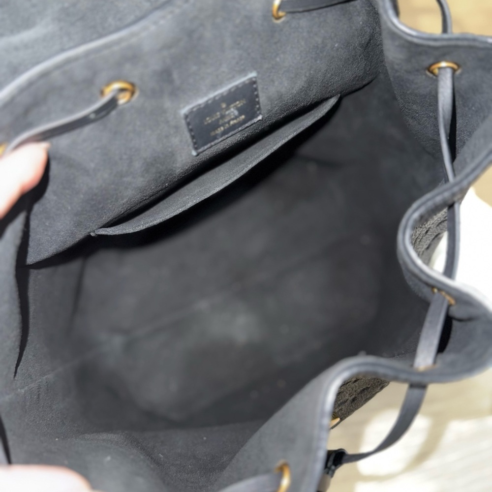 Louis Vuitton Black Leather Backpack - image 5